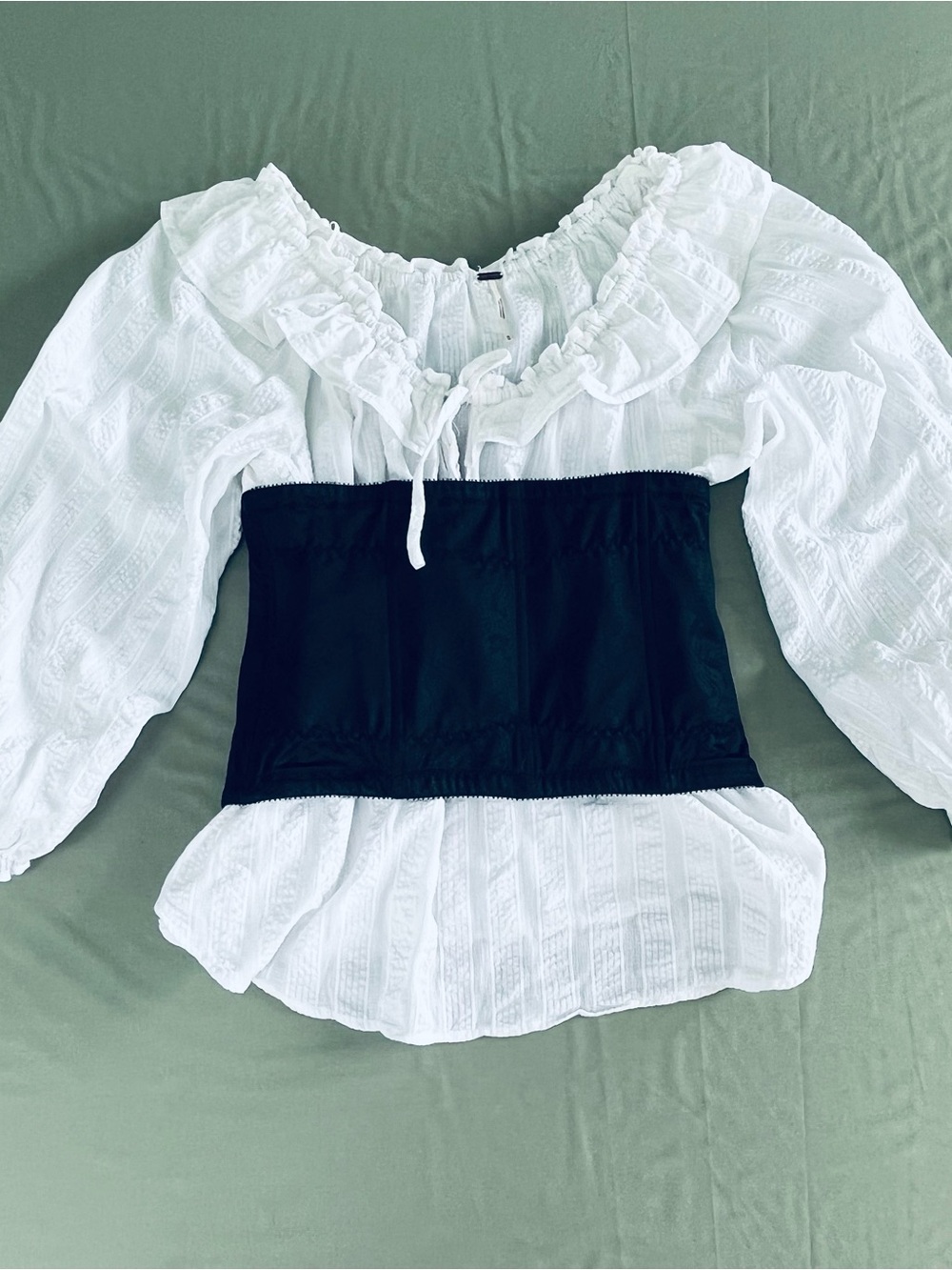 Free People White Off Shoulder
Peasant style Top/ Blouse & Black Corset Costume - Picture 11 of 11